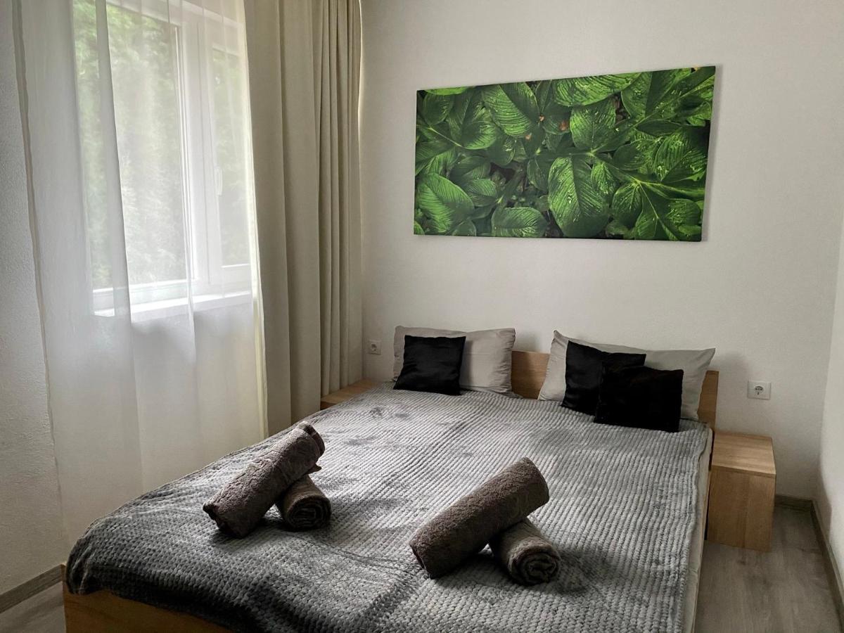T&T Apartman Praid Buitenkant foto